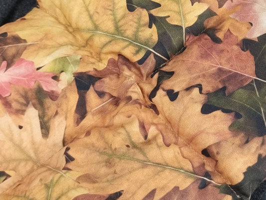 Körnerkissen mit Herbstlaubmotiv