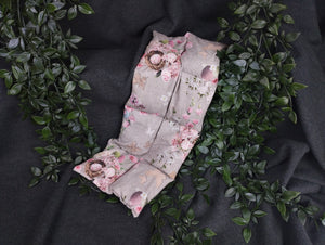 Körnerkissen mit Ostermotiv im natürlichen Look.